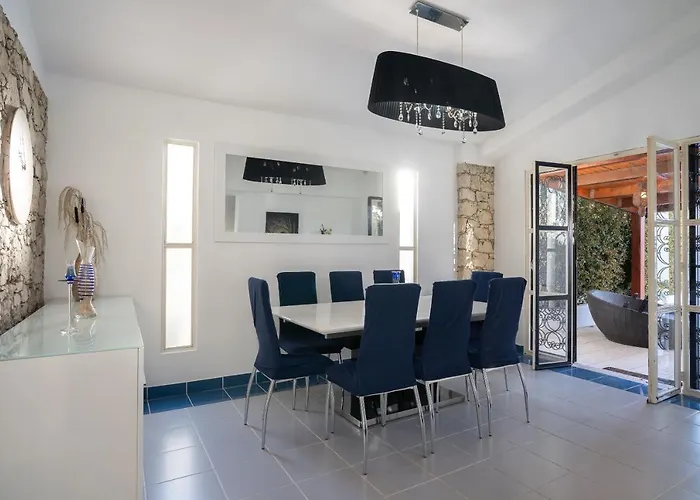 Villa Vitry By Intiholidays